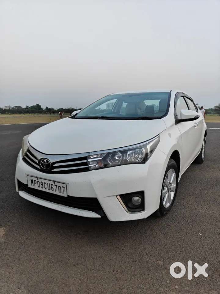 Toyota Corolla Altis 1.8 G Cvt, 2016, Petrol