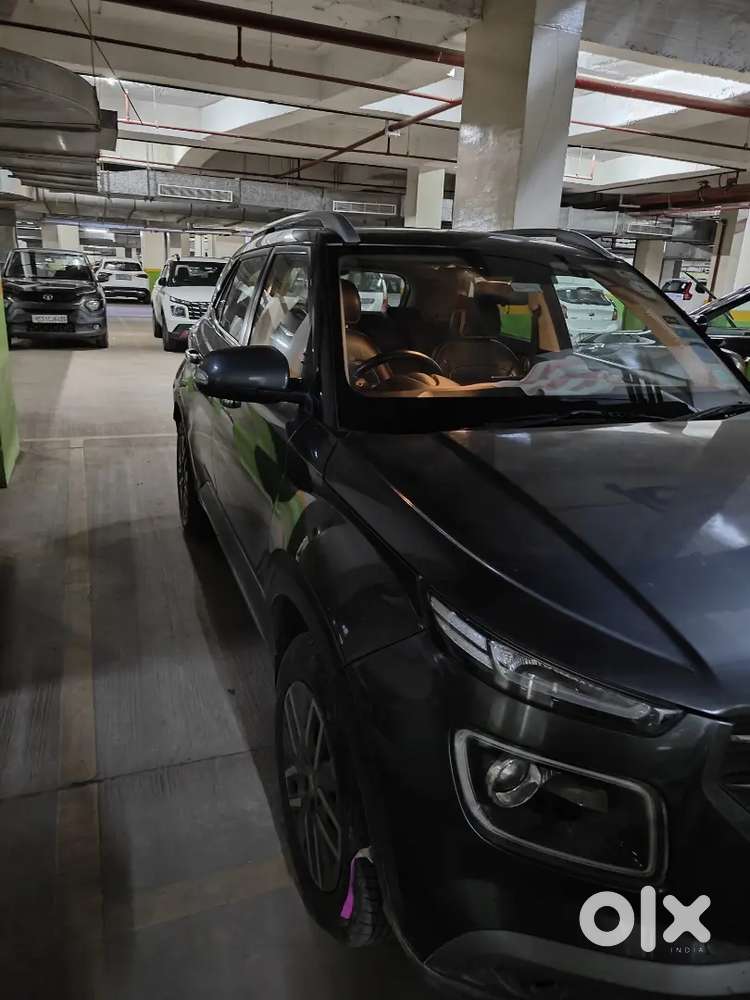 Hyundai Venue Nov, 2021 Diesel Manual