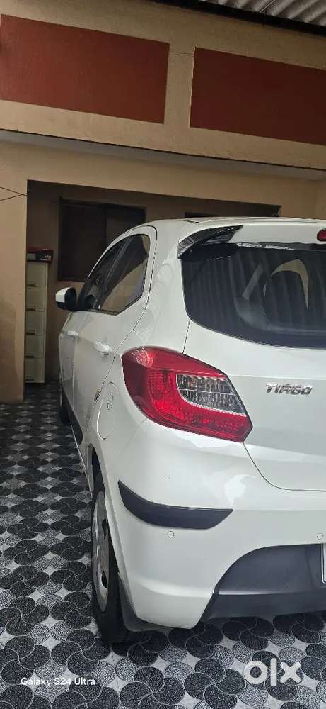 Tata Tiago 2016 1.2 Revotron Xt