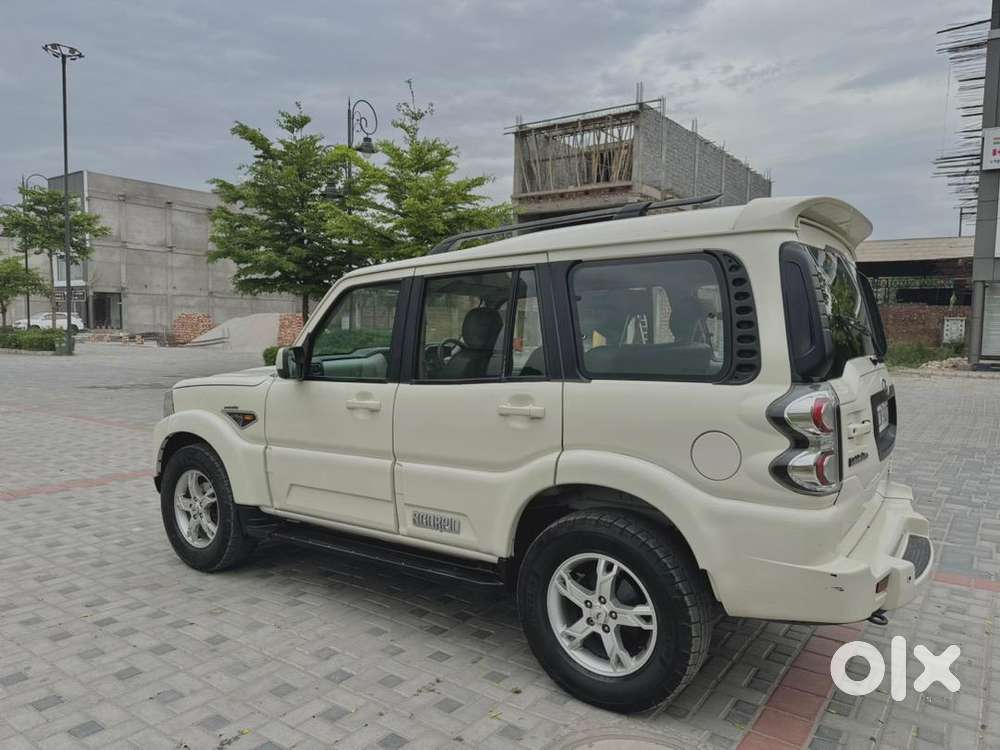 Mahindra Scorpio 2017
