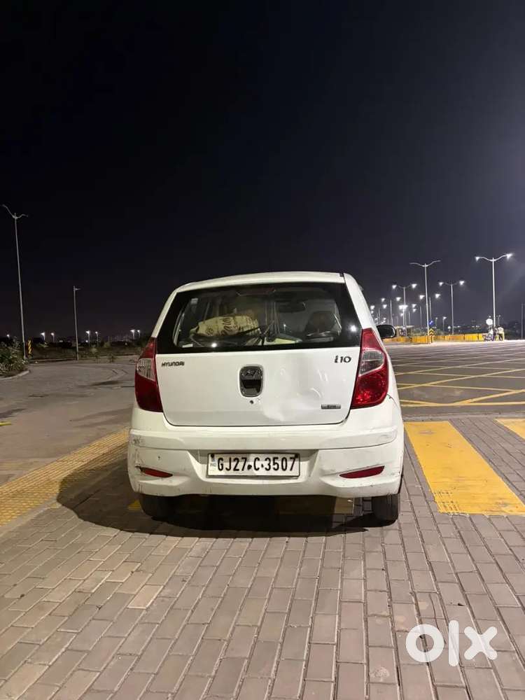 Hyundai I10 Era (2012) - Petrol + Cng  Power Steering & Windows
