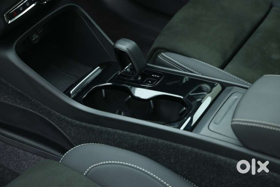 Volvo Ex40 Core, 2024, Electric