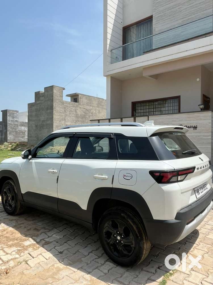 Maruti Suzuki Brezza 2025 Petrol Km