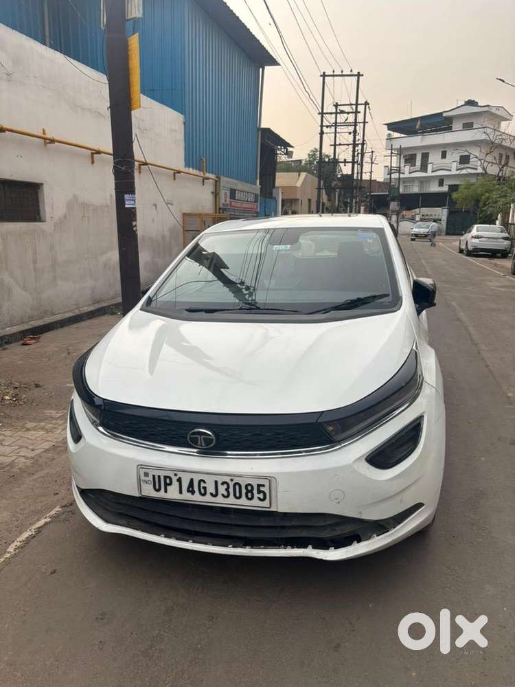 Tata Altroz 2024 Petrol Well Maintained