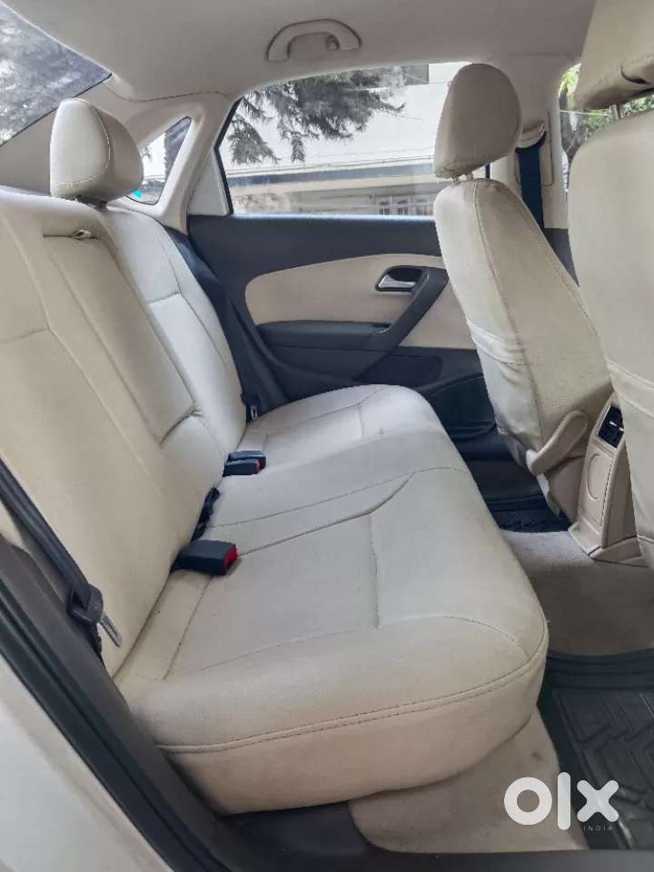 Volkswagen Vento Petrol Highline At, 2011, Petrol
