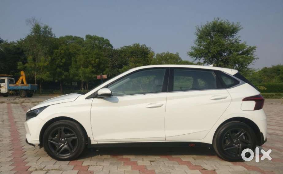 Hyundai I20 Sportz 1.2 Mt, 2023, Petrol