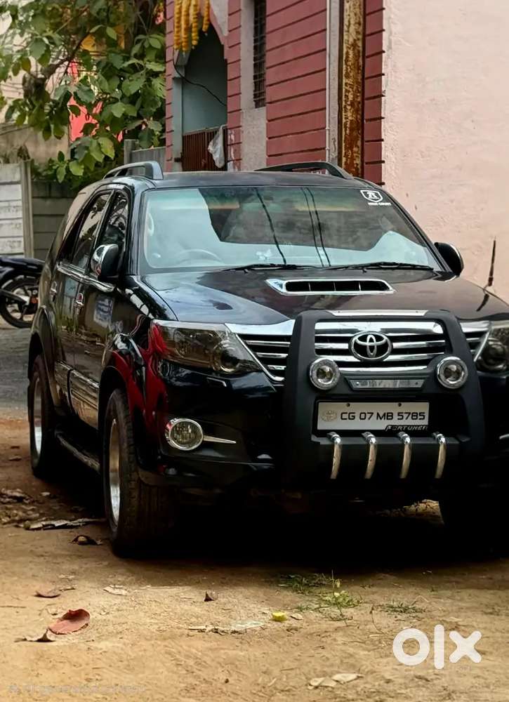 Toyota Fortuner 2011 Diesel 105000 Km Driven
