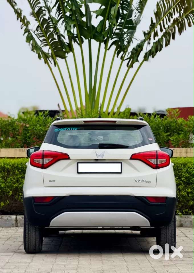 Mahindra Xuv300 W8 Option Diesel, 2022, Diesel