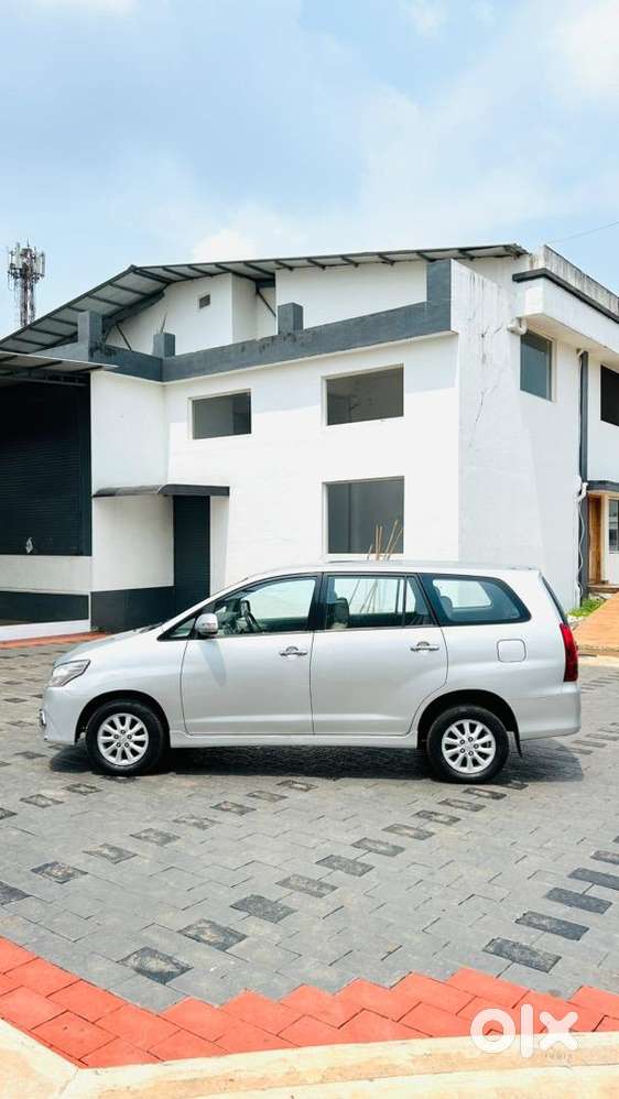 Toyota Innova 2012 Diesel Well Maintained