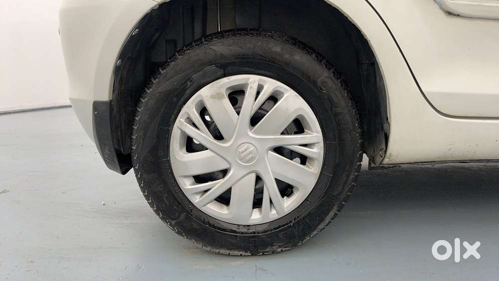 Maruti Suzuki Swift Vvt Vxi, 2016, Petrol