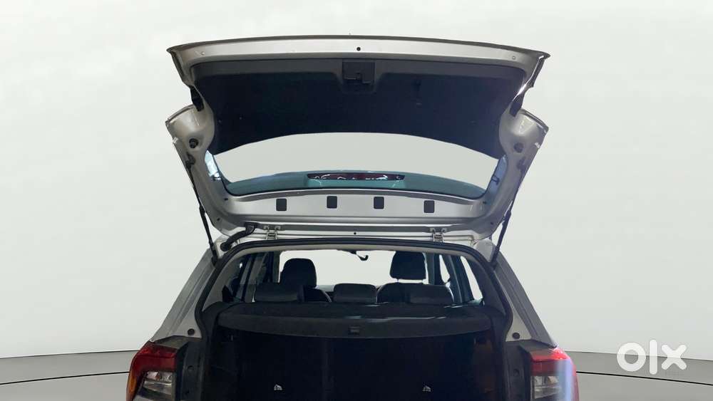 Skoda Kushaq Style 1.0l Tsi At, 2022, Petrol