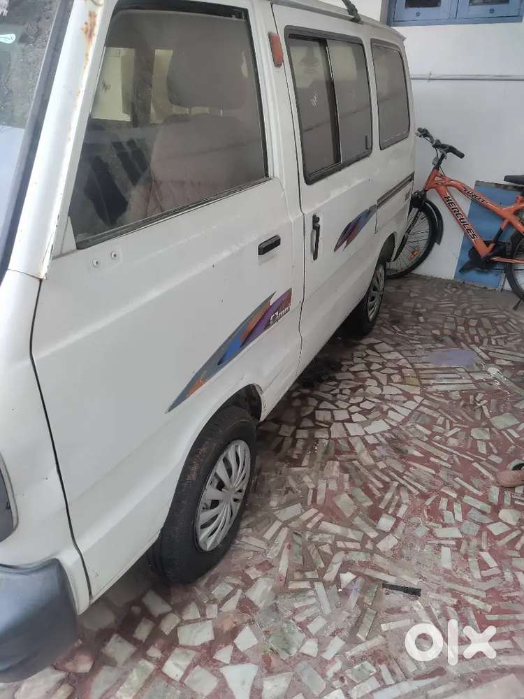 Maruti Suzuki Omni 2010
