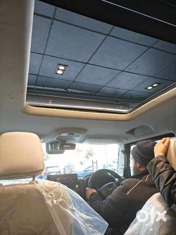 Mahindra Thar Roxx 2026 Diesel 6100 Km Driven