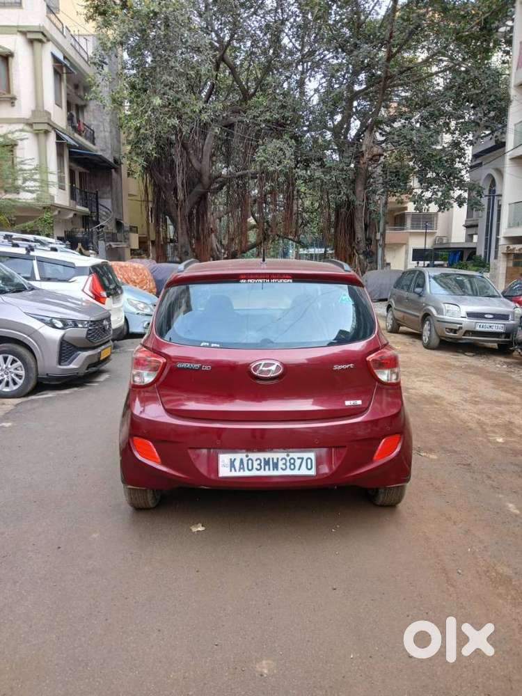 Hyundai Grand I10 Sportz, 2015, Petrol