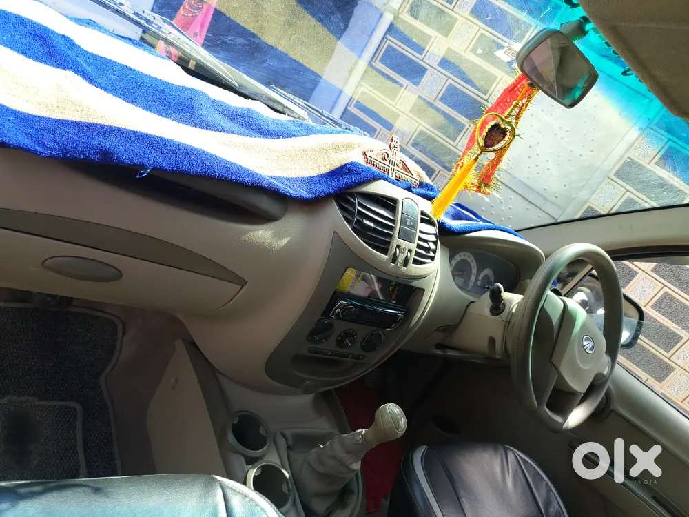 Mahindra Quanto Diesel .7 सीटर गाड़ी है