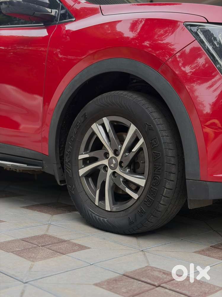 Mahindra Xuv7oo Mt 7 Seater Diesel Car 2022