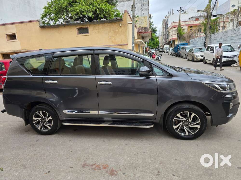 Toyota Innova Crysta [2020-ongoing] 2.4 Vx 7 Str, 2022, Diesel