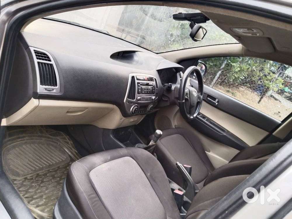 Hyundai I20 Sportz 1.2 Bs-iv, 2013, Petrol