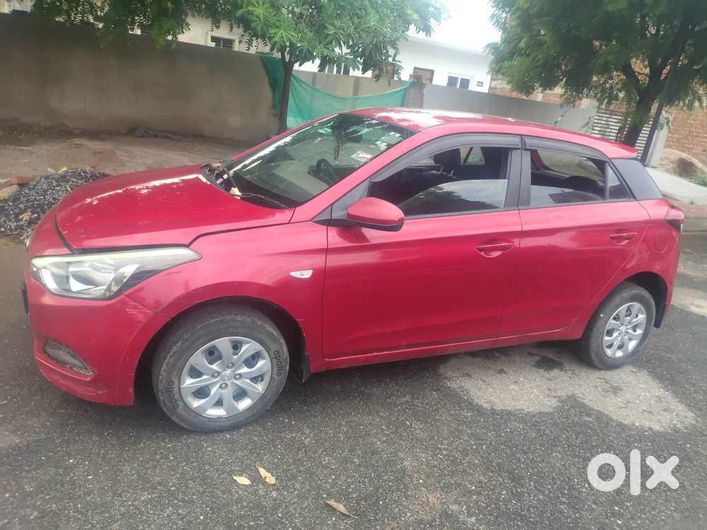 Hyundai I20 1.4 Asta (at), 2015, Diesel