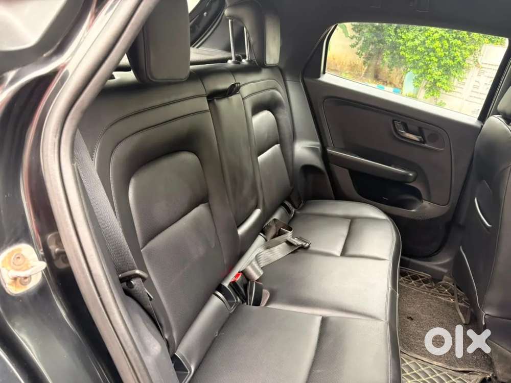 Tata Altroz 1.2 Xt Dark Edition Petrol, 2023, Petrol