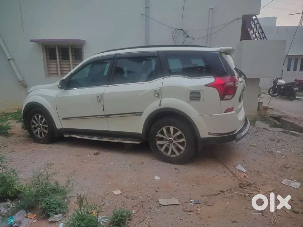 Mahindra Xuv500 2018 Diesel 140000 Km Driven