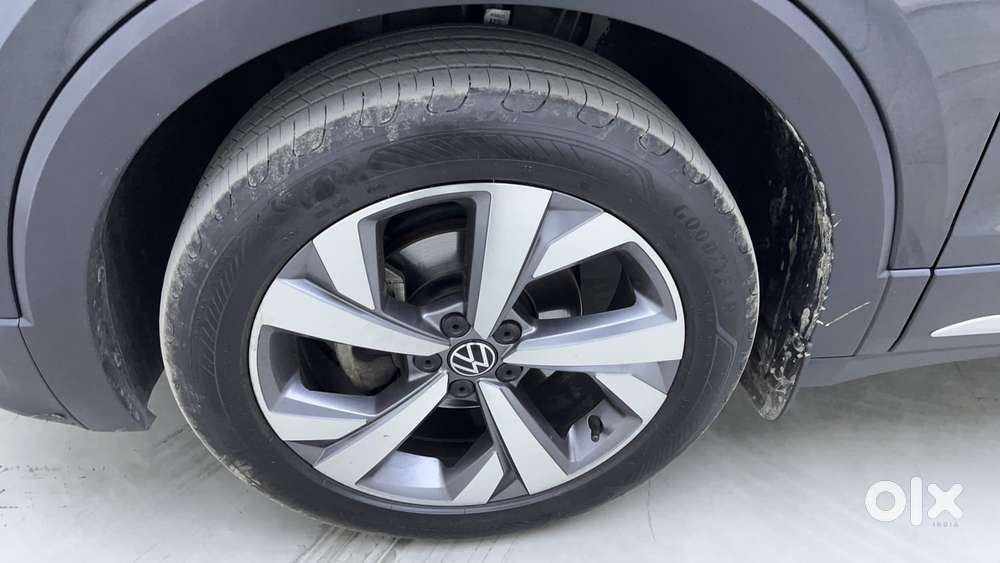 Volkswagen Taigun Topline 1.0 Tsi At (electric Seats), 2023, Petrol
