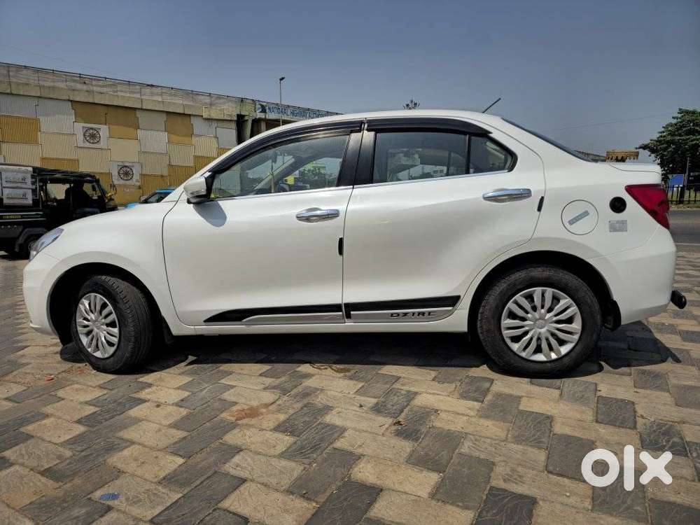 Maruti Suzuki Dzire 1.2 Vxi Cng, 2025, Cng & Hybrids
