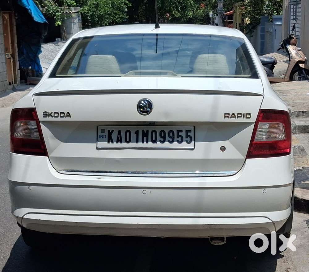 Skoda Rapid [2016-2020] 1.5 Style Plus Tdi At Black Package, 2017, D..