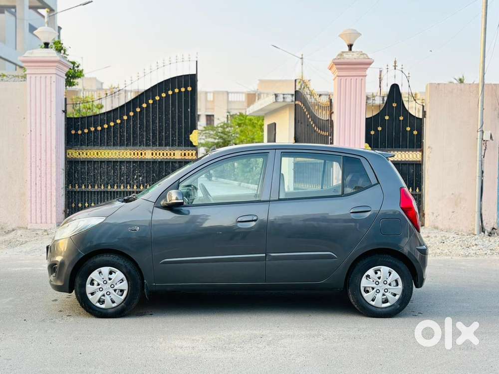 Hyundai I10 Sportz At, 2013, Petrol