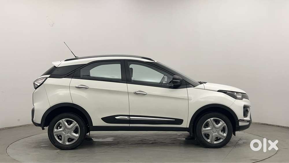 Tata Nexon 1.5 Revotorq Xm, 2022, Diesel