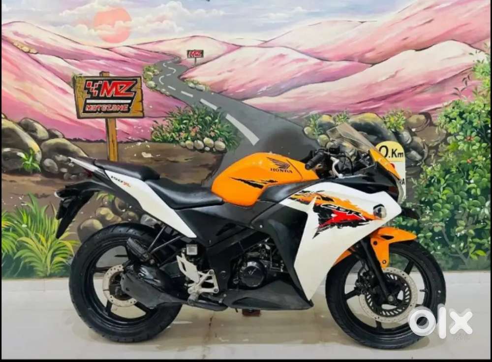 HONDA CBR 150R DUAL DISC BRAKE BS3 ORANGE WHITE COLOUR MODEL 2014 ...