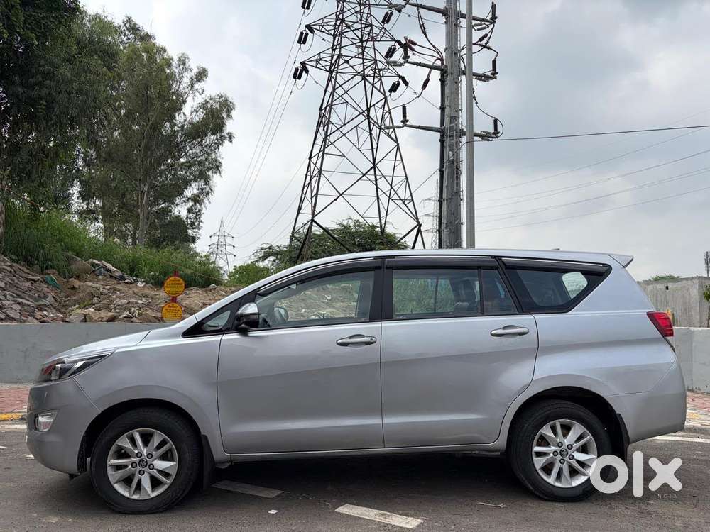 Toyota Innova Crysta 2.4 Gx Mt, 2018, Diesel
