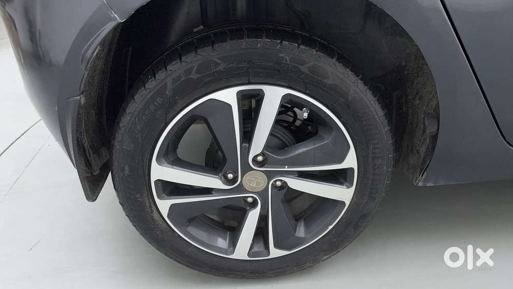 Tata Altroz Xz, 2021, Petrol