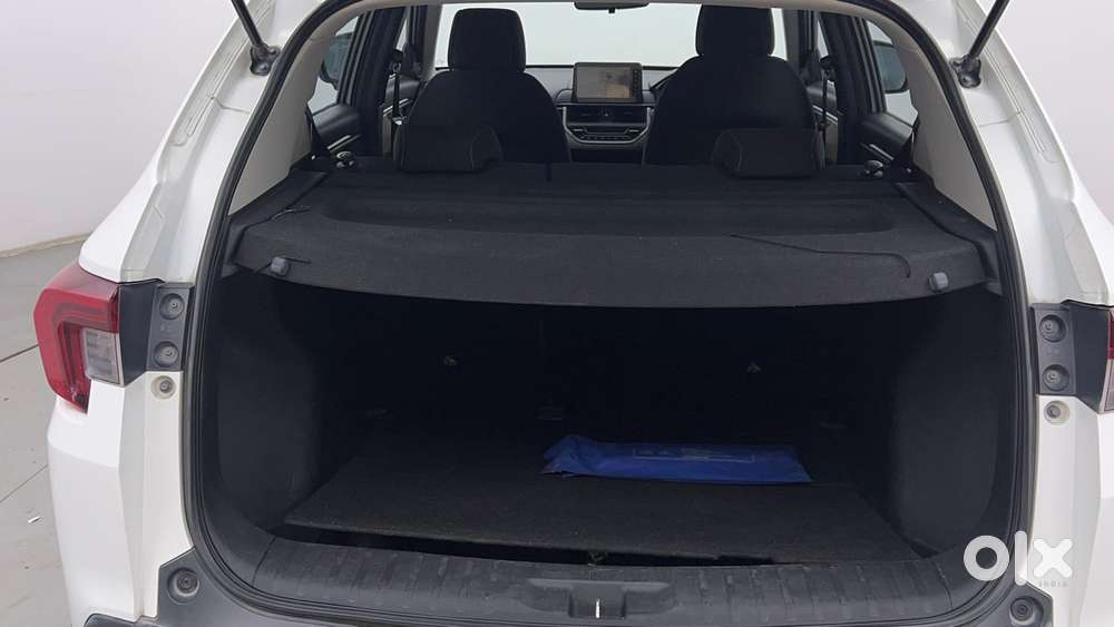 Honda Elevate Vx Mt, 2023, Petrol