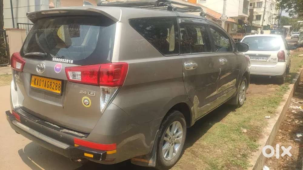 Toyota Innova Crysta 2017 Diesel Well Maintained