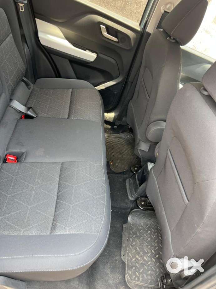 Tata Punch 1.2 Revotron Creative Amt Dual Tone, 2024, Petrol