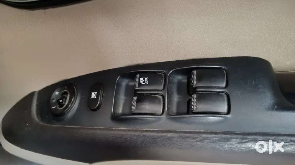 Hyundai I10 Sportz 2012