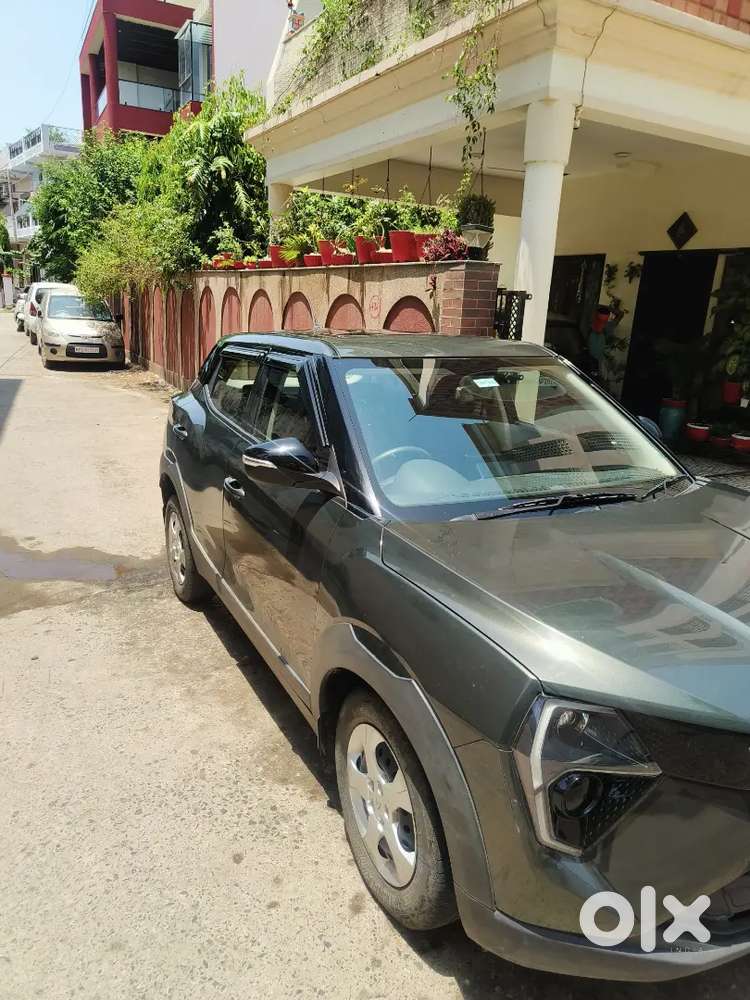 Mahindra Xuv 3xo 2024 Petrol Automatic Well Maintained