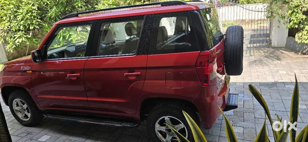 Mahindra Tuv 300 2016 Diesel 105000 Km Driven