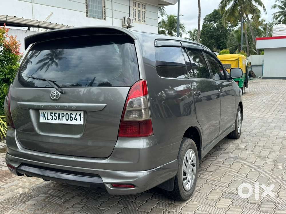 Toyota Innova Diesel 2012