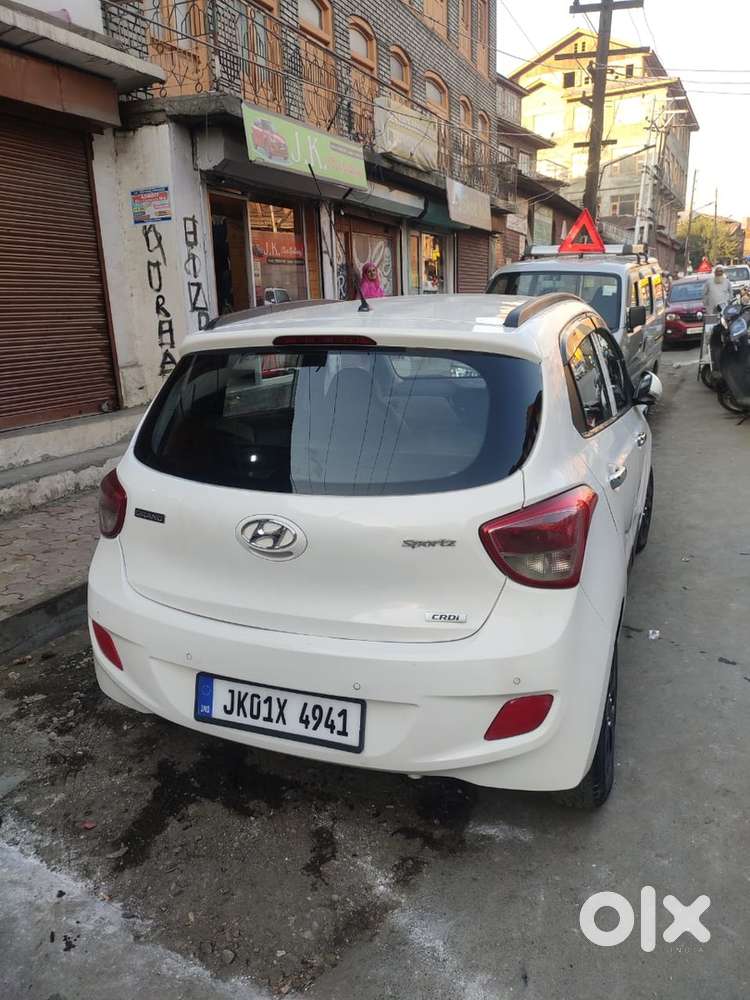 Hyundai Grand I10 2015 Diesel Well Maintained