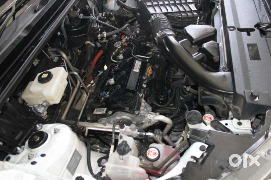 Toyota Innova Hycross 2.0 Zx Hybrid 7 Str, 2025, Petrol