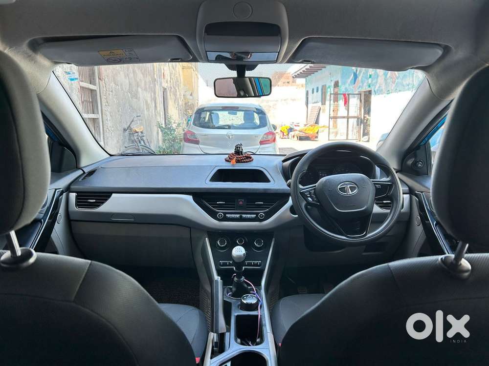 Tata Nexon Petrol 2018