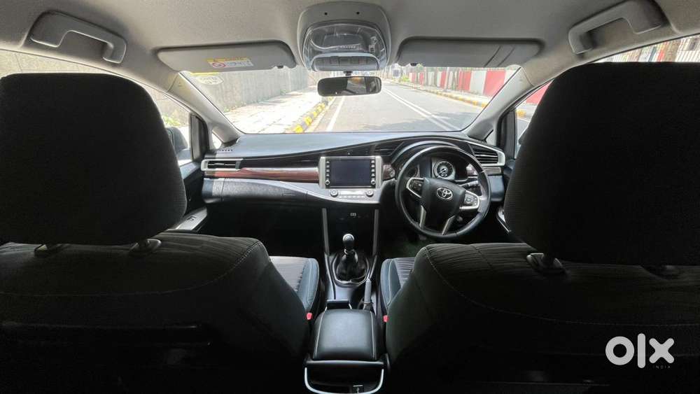 Toyota Innova Crysta [2020-ongoing] 2.4 Vx 8 Str, 2024, Diesel