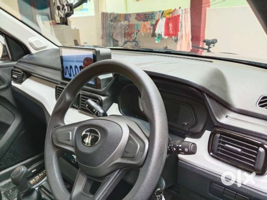 Tata Punch Pure, 2025, Cng & Hybrids
