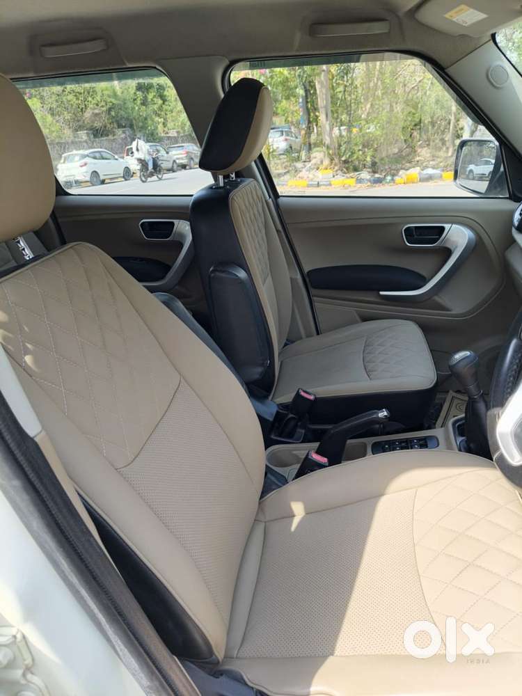 Mahindra Tuv 300 T10 Opt, 2018, Diesel