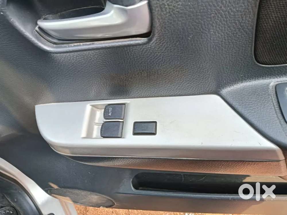 Engine Good Cond 2 Sill Tyres