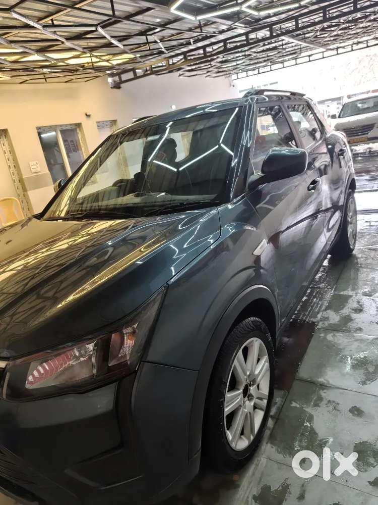 Mahindra Xuv300 2021 Petrol Well Maintained Car With Sunroof
