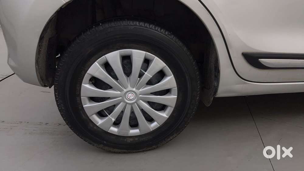 Maruti Suzuki Swift Amt Vvt Vxi, 2019, Petrol