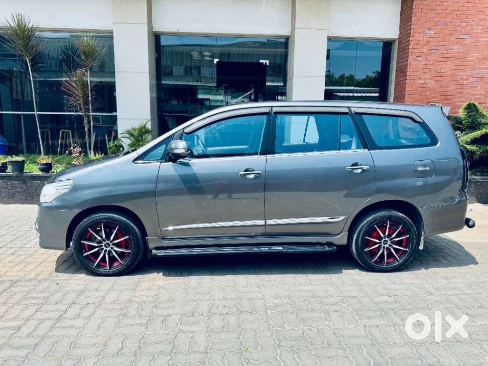 Toyota Innova 2.5 V 7 Str, 2014, Diesel